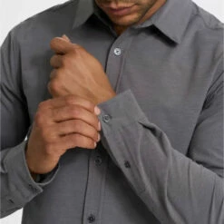 Vuori Mens Shirt Long Sleeve Bridge Button Down -clothing shop 0000 V1002VCH 3412 1200x crop ce