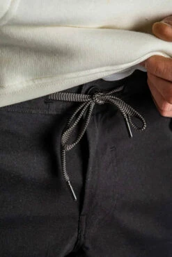 686 Mens Pants Everywhere Slim Fit -clothing shop 0159 686 EVERYWHERE PANT SLIM BL