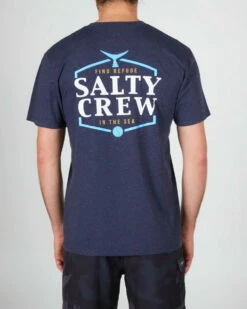 Salty Crew Mens Shirt Skipjack Premium -clothing shop 20035399 NAVYHEA OMBACK 750x d7e3fc6e 82b4 44d3 a17b 4fae019688af