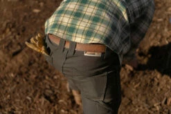 Seager Mens Pants Bison Canvas Regular Fit 17 Seager Mens Pants Bison Canvas Regular Fit -clothing shop 220923 VALASEK 001152 1500x 157c26a5 8626 4c5c a547 02df45436b5d