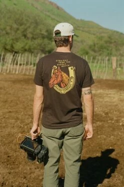 Seager Mens Shirt The Truth -clothing shop 230125 VALASEK 004953 1500x 797750f6 2d82 4419 b89c 6ecec709a643