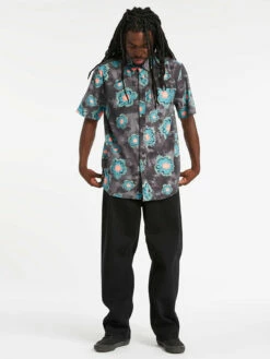 Volcom Mens Woven Medal Petal -clothing shop A0422207 BLK 53 1188x1584 crop c