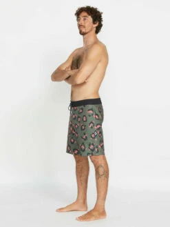 Volcom Mens Boardshorts Stone Party Animals Stoney -clothing shop A0822303 MIL 07 hrfanu 1188x1584 42540af3 5b20 4df8 a6ad 0e3a377d0feb