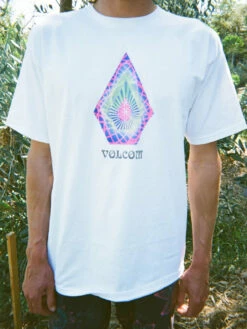 Volcom Mens Shirt Star Shields Stone -clothing shop A3522204 WHT 101 1188x1584 crop