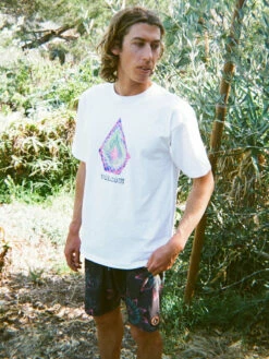 Volcom Mens Shirt Star Shields Stone -clothing shop A3522204 WHT 102 1188x1584 crop