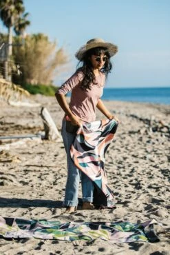 Nomadix Towel Leafy Pink -clothing shop AT5I1280