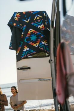 Nomadix Towel Cascades Multi -clothing shop AT5I1911