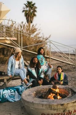 Nomadix Towel Monstera Blue 13 Nomadix Towel Monstera Blue -clothing shop AT5I2708 2 540x de8e2d3b b19d 41f7 8a3a 57deda6c4ffe