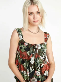 Volcom Womens Tank Top Coco Ho Cami -clothing shop B0432207 BLC F 1188x1584 crop ce