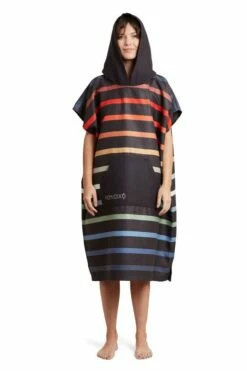 Nomadix Towel Pinstripes Multi Changing Poncho -clothing shop CP STRP 110 FRT3 540x 30574910 ee37 47c7 9a4e f179682db847