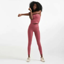 Vuori Womens Pants Clean Elevation Legging -clothing shop CleanElevationLegging hdr 6