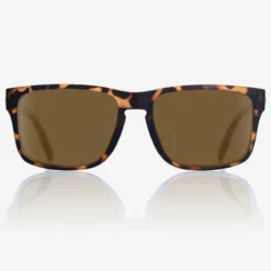 Madson Sunglasses Pivot -clothing shop DSC 2990 Bronze square 600x 2x 98a35fe7 5f81 4be7 9db2 548dbbc9a1e5