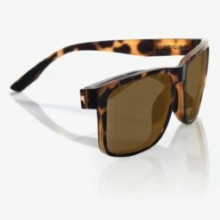 Madson Sunglasses Pivot -clothing shop DSC 3001 bronze square 600x 2x ec75c6d5 38cd 46b9 b65a e717a06d7836