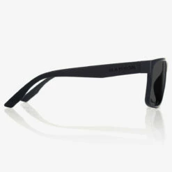 Madson Sunglasses Pivot -clothing shop DSC 3029 square 600x 2x 87bdd715 5fdf 4b7f a99f 9e5b54a24e8e