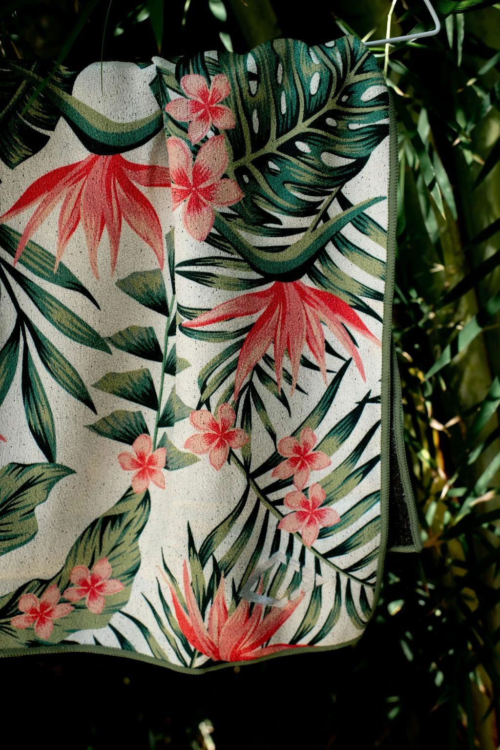 Nomadix Towel Palms Pink 8 Nomadix Towel Palms Pink - Image 6