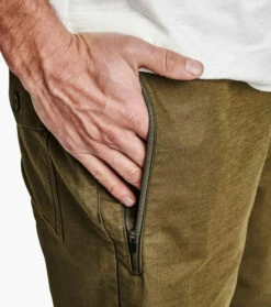 Roark Revival Mens Shorts Layover 2.0 19" -clothing shop RS288 MIL 104 d286bbda ab50 4554