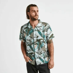 Roark Revival Mens Woven Gonzo Camp Collar -clothing shop RW636 LBL 101 1024x1024 ae8720a8 4a83 4eac b91c b55a8738aedb