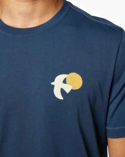 Toes On The Nose Mens Shirt Surfing Is Life -clothing shop TT1383 NVY detail 700x b7ecd23e ce1f 4fb9 8060 e253ca1d7641