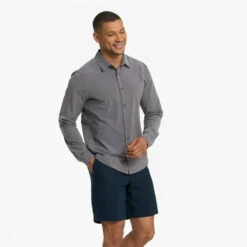 Vuori Mens Shirt Long Sleeve Bridge Button Down -clothing shop V1002VCH 3355 1200x crop center f0013cb2 900f 49db 83c8 b8ca18007e79