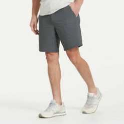 Vuori Mens Shorts Meta -clothing shop V164OST 1128 1200x crop center.j