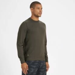 Vuori Mens Sweatshirt Ponto Performance Crew -clothing shop V224HOR 2 2048x 48dc875a 3584 4aea a6de 7b1820563d77