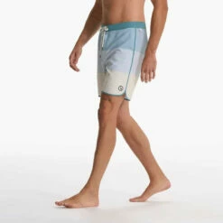 Vuori Mens Boardshorts Cruise 24 Vuori Mens Boardshorts Cruise -clothing shop V314SHW SP23 M ECOMM BOARDSHORTS 2