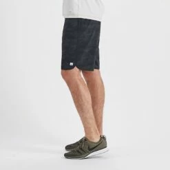 Vuori Mens Shorts Banks -clothing shop V330BCM 2 1340x 24f30a8e 8841 4e8d 8ac9 630b0a7ef648