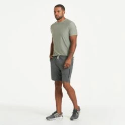 Vuori Mens Shorts Sunday Performance -clothing shop V381HCC 0689 1200x crop center jpg