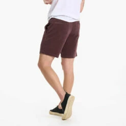 Vuori Mens Shorts Optimist -clothing shop V385CHN 08659 1200x crop center bb85cad5 83db 45c3 a5d1 5144e714bb4a