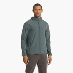 Vuori Mens Jacket Outdoor Trainer Shell -clothing shop V512SBX SP23 M ECOMM JACKETS TOP