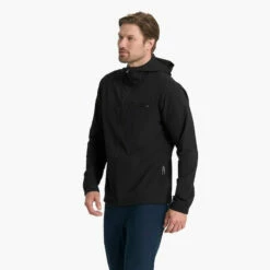Vuori Mens Jacket Excursion Ripstop -clothing shop V551BLK SP23 M ECOMM JACKETS TOP 2