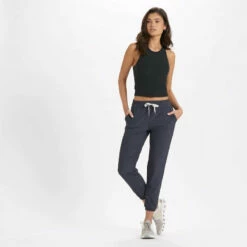 Vuori Womens Tank Top Elevation Plyo -clothing shop VW1004HBK 4 e5489941 d7f7 4fe2 9