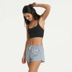 Vuori Womens Tank Top Long Line Elevation Bra -clothing shop VW1008HBK 4426 1200x crop center 40042ed1 2bfa 4927 bf5b 2bd285b23877