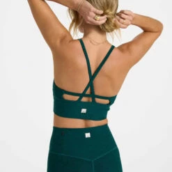 Vuori Womens Tank Top Long Line Elevation Bra -clothing shop VW1008HJA 03986 1200x crop cente