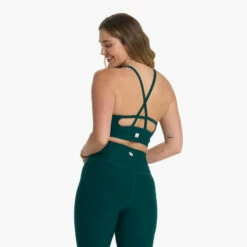 Vuori Womens Tank Top Long Line Elevation Bra -clothing shop VW1008HJA FA22 W ECOMM CURVE 006