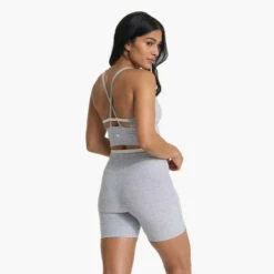 Vuori Womens Tank Top Long Line Elevation Bra -clothing shop VW1008LHG 1252 CO22 1200x crop c