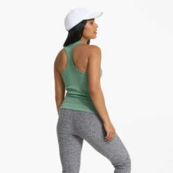 Vuori Womens Tank Top Sunrise High Neck Tank -clothing shop VW1012CEL 2949 1200x crop center fc2d4173 f740 4af0 a398 c6fa001ecf9c