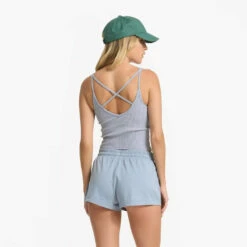 Vuori Womens Tank Top Rib Crop -clothing shop VW189LCL 3086 1200x crop center 8cb2ad08 77c0 405f 8177 ef111f877c54
