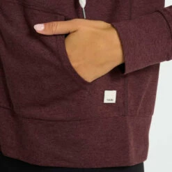 Vuori Womens Shirt Halo 2.0 Performance Hoodie -clothing shop VW268HRU 0624 1200x crop center 3489ddd2 ce2b 4c4b b54c 73bc777d9d5d