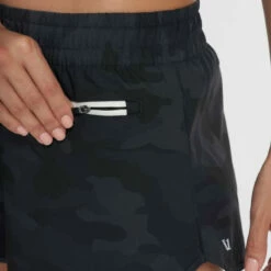 Vuori Womens Shorts Clementine 2.0 25 Vuori Womens Shorts Clementine 2.0 -clothing shop VW3000BCM 4771 1200x crop center b9062226 bb86 4e7f adde 5ca4c0f74fe6