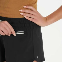 Vuori Womens Shorts Clementine 2.0 30 Vuori Womens Shorts Clementine 2.0 -clothing shop VW3000BLK 0186 1200x crop center 3342a9b2 76e6 4bb8 8c12 65c63e71b075