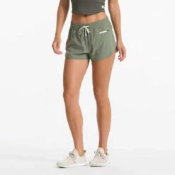 Vuori Womens Shorts Clementine 2.0 36 Vuori Womens Shorts Clementine 2.0 -clothing shop VW3000PSO SP23 W ECOMM SHORTS BO