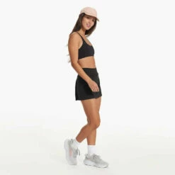 Vuori Womens Skirt Halo Performance -clothing shop VW3006HBK SP23 W ECOMM SKIRTS FU