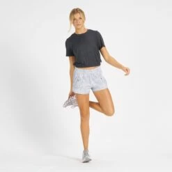 Vuori Womens Shorts Dash -clothing shop VW367PGC 4 2048x e4917e20 053b 4185 87ed 4c3788b704ff