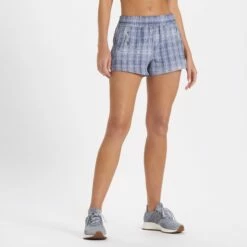 Vuori Womens Shorts Dash -clothing shop VW367PSG 1 2048x aae08d05 fc75 4dc5 bf47 7f22f4a722dc