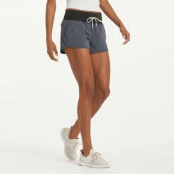Vuori Womens Shorts Seabreeze -clothing shop VW370AZR 1539 CC 1200x crop cent