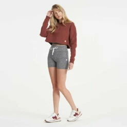 Vuori Womens Shorts Halo Vintage -clothing shop VW391HTG 0272 1200x crop center e18a60cf 21f6 47cd 9c14 04868b82962a
