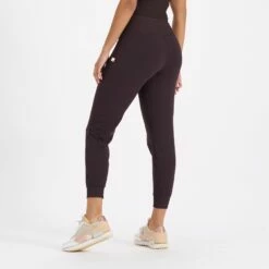 Vuori Womens Pants Daily Jogger -clothing shop VW418DCH 3 2048x e9217d64 30b6 481c 8975 97aa244f02a5