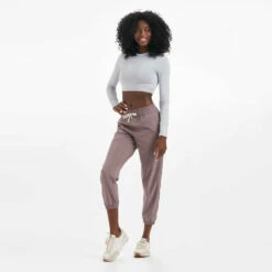 Vuori Womens Pants Weekend Jogger 34 Vuori Womens Pants Weekend Jogger -clothing shop VW422HZL 01394 1200x crop center a75186b0 b0dc 4485 9fa2 929719eb6e71