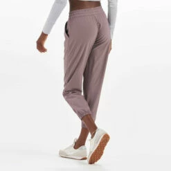 Vuori Womens Pants Weekend Jogger 33 Vuori Womens Pants Weekend Jogger -clothing shop VW422HZL 01464 1200x crop center b454f397 7bcb 4961 985b 1edd0d49f133